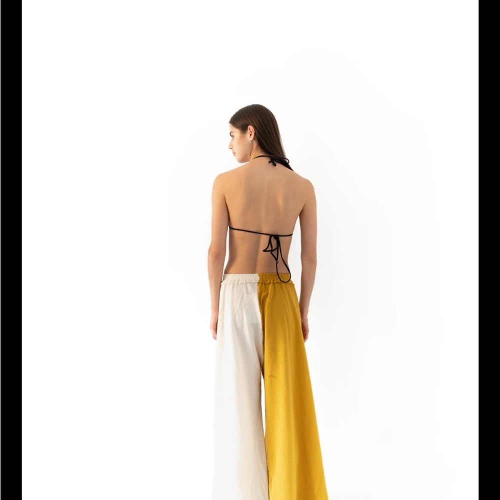 Chic Two-Tone Wide-Leg Pants